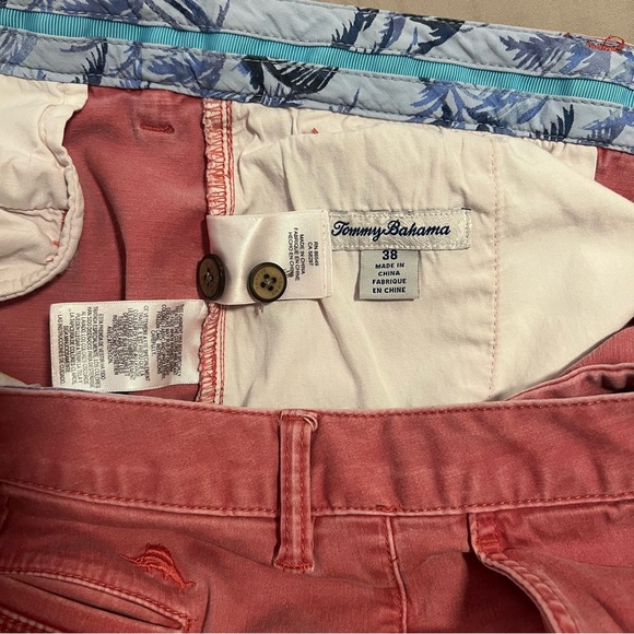 Tommy Bahama Coral Flat Front Shorts 9 inch - Picture 2 of 8